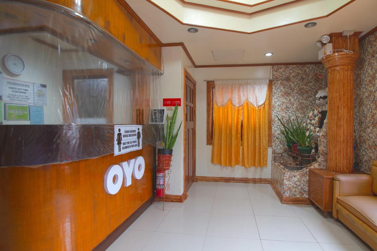Oyo 788 Lisa'S Guesthouse Moalboal Bagian luar foto